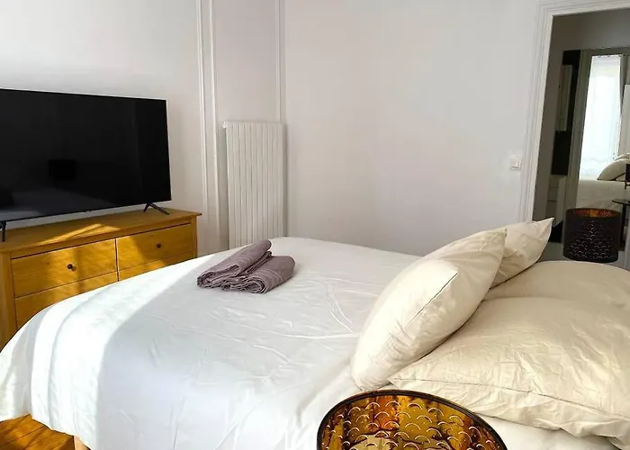 Mytripinparis - Large And Sunbathed 1br - Close To The Eiffel Tower